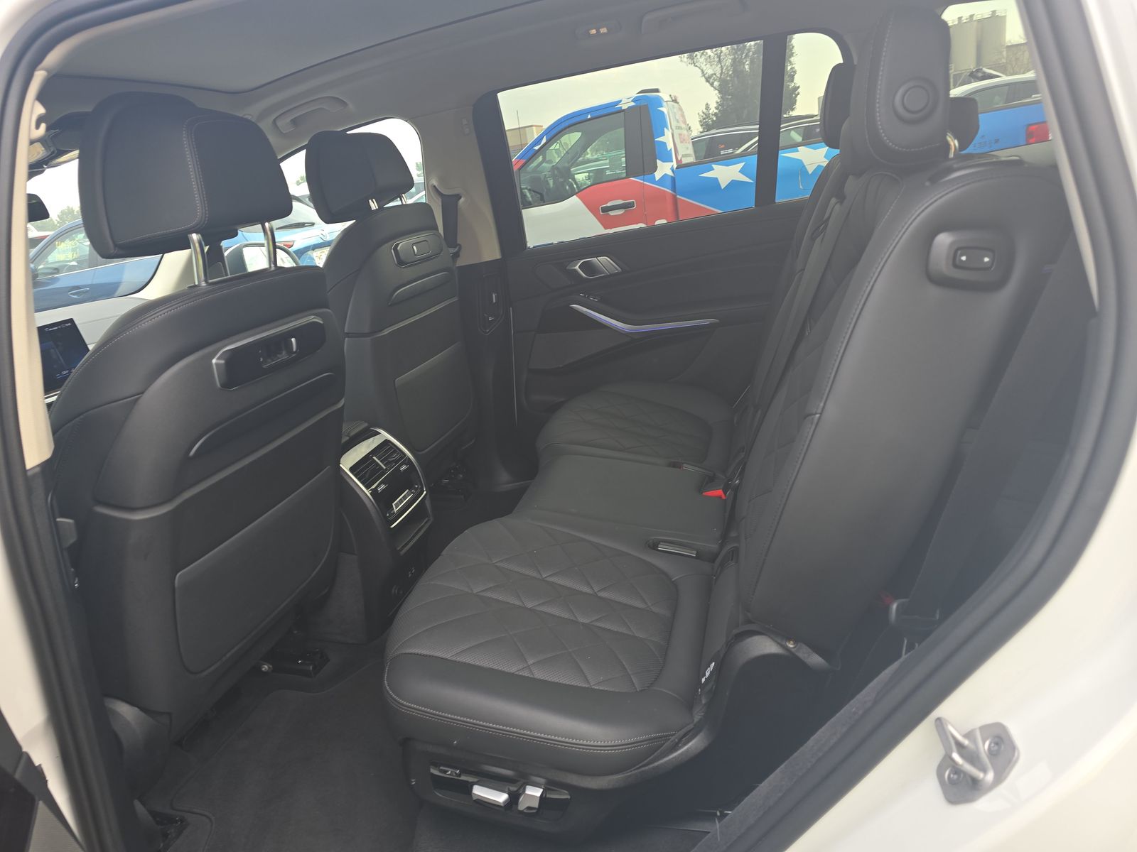 2025 BMW X7 xDrive40i AWD