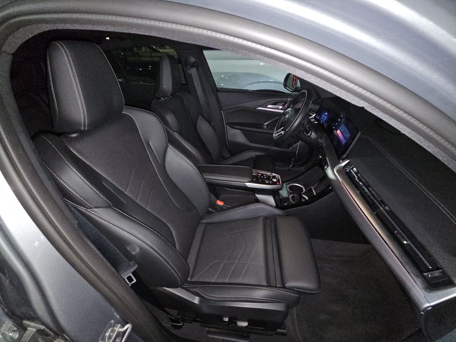 2025 BMW X2 xDrive28i AWD