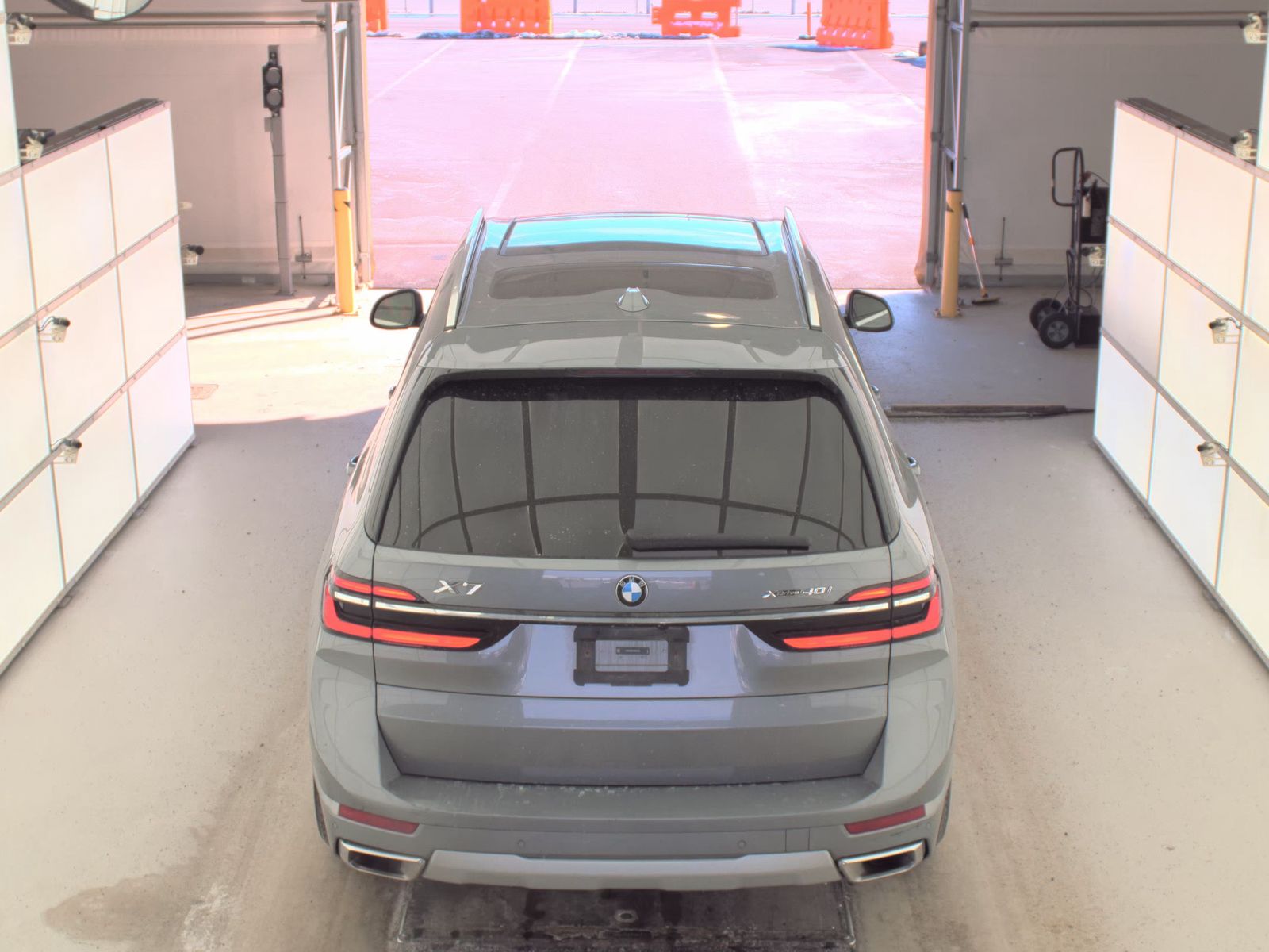 2025 BMW X7 xDrive40i AWD