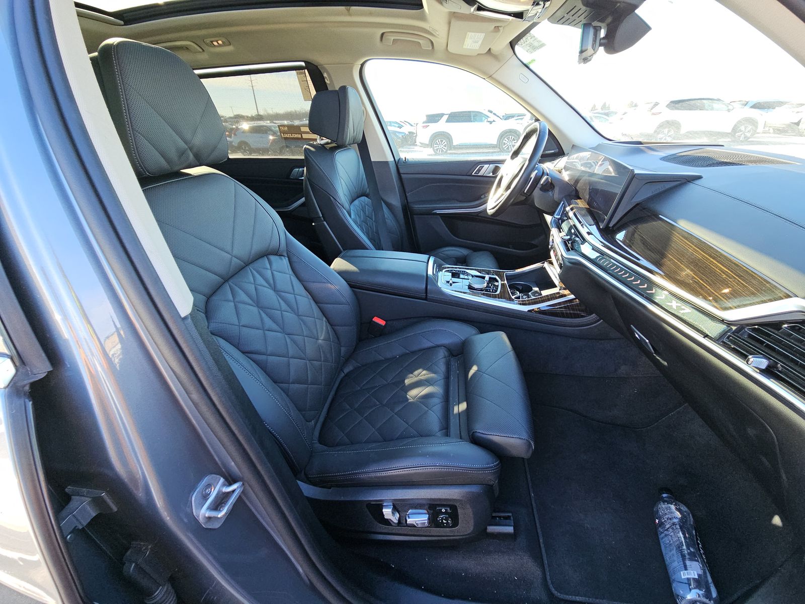 2025 BMW X7 xDrive40i AWD