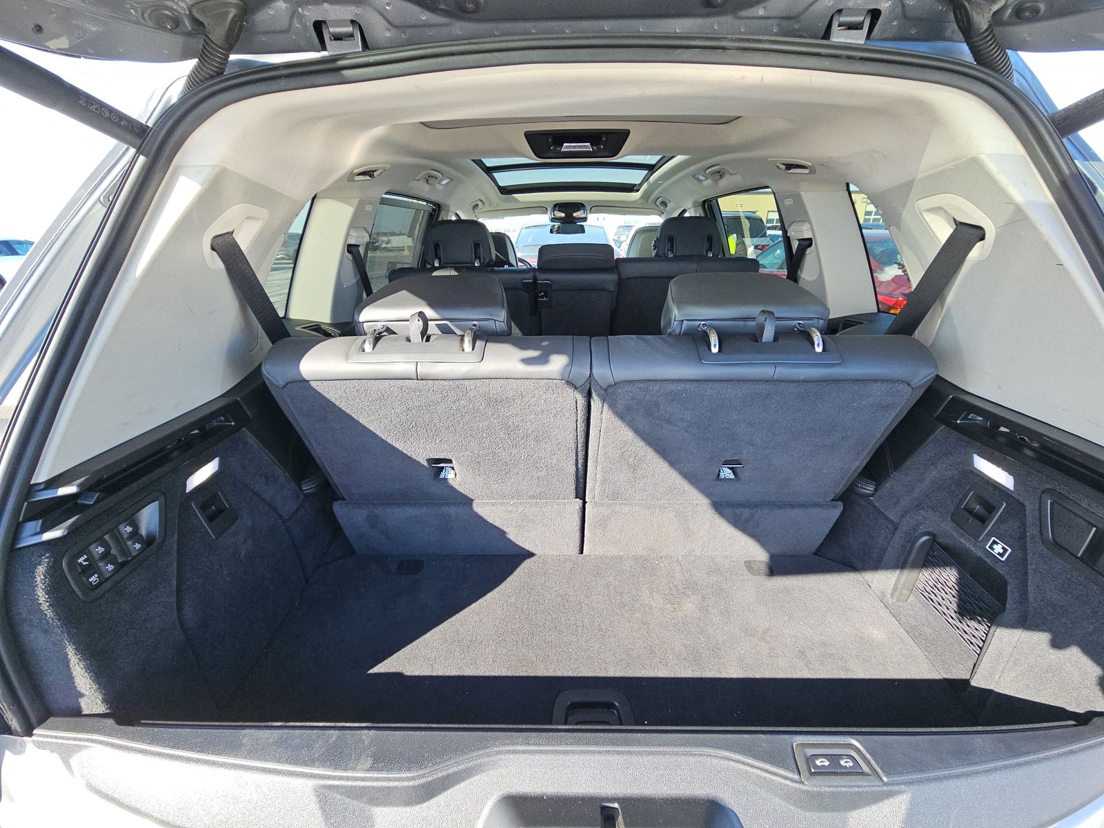 2025 BMW X7 xDrive40i AWD