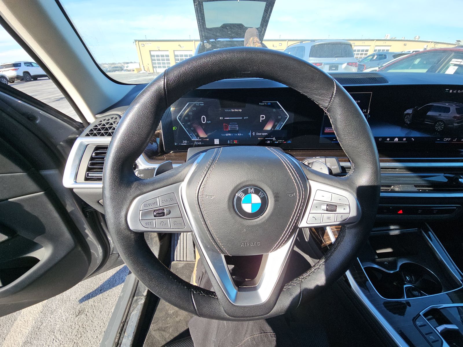 2025 BMW X7 xDrive40i AWD