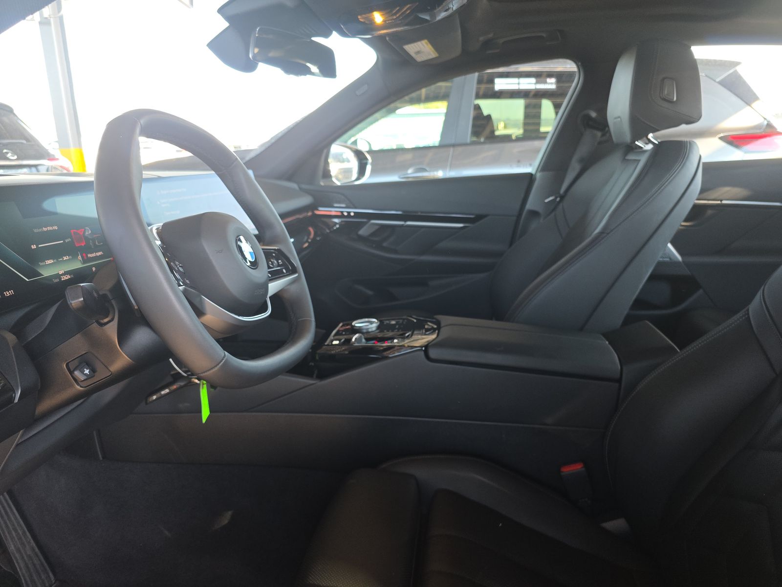 2025 BMW 5 Series 530i RWD