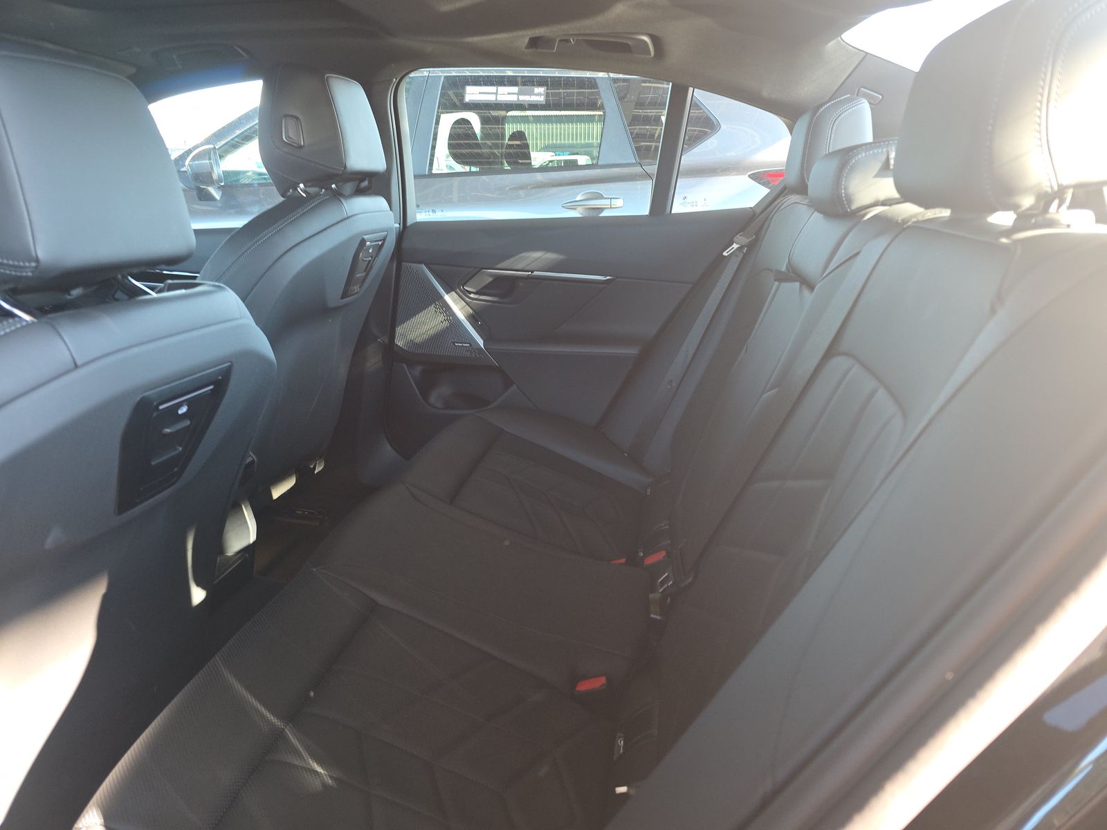 2025 BMW 5 Series 530i RWD