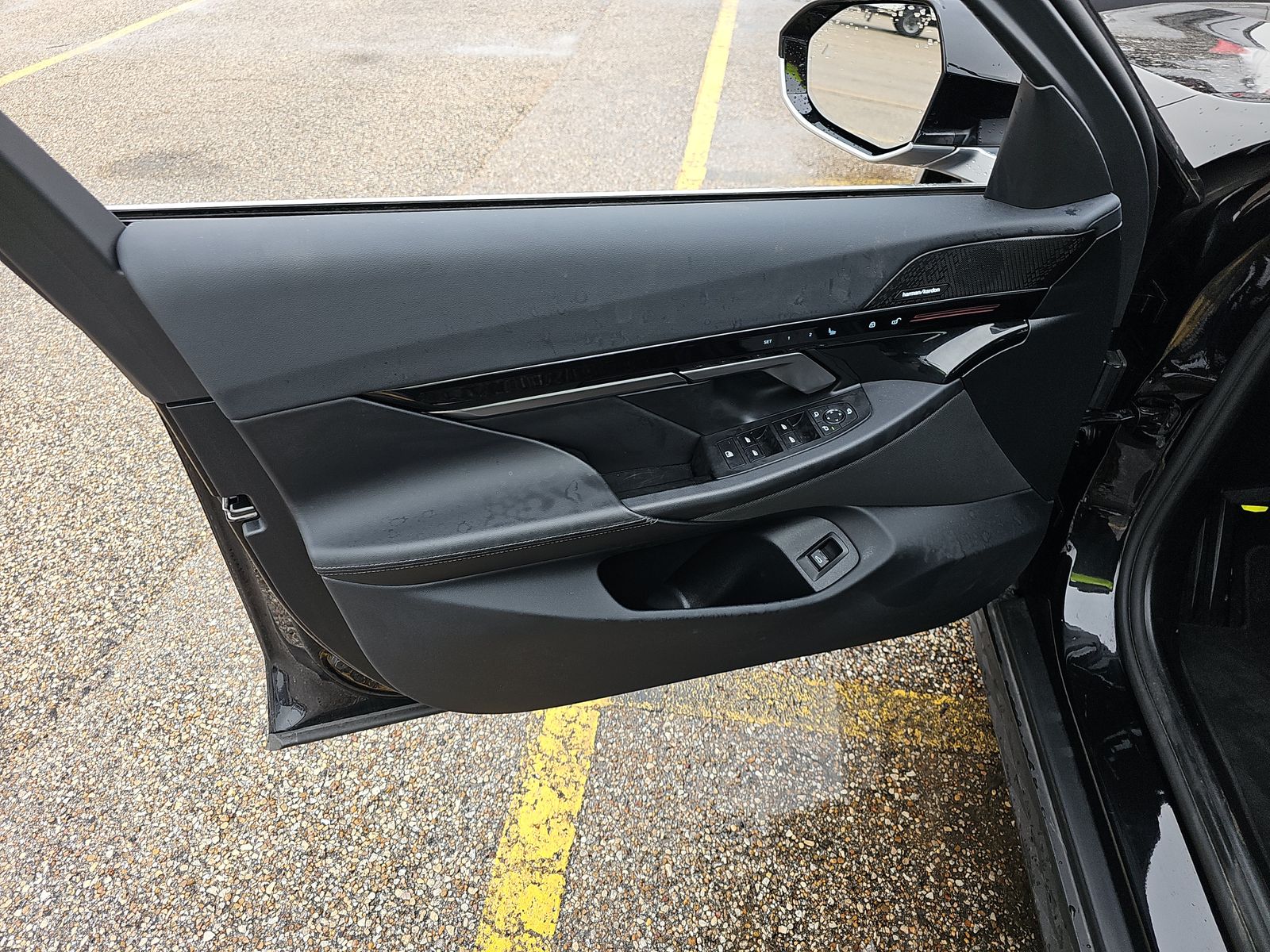 2025 BMW 5 Series 530i RWD