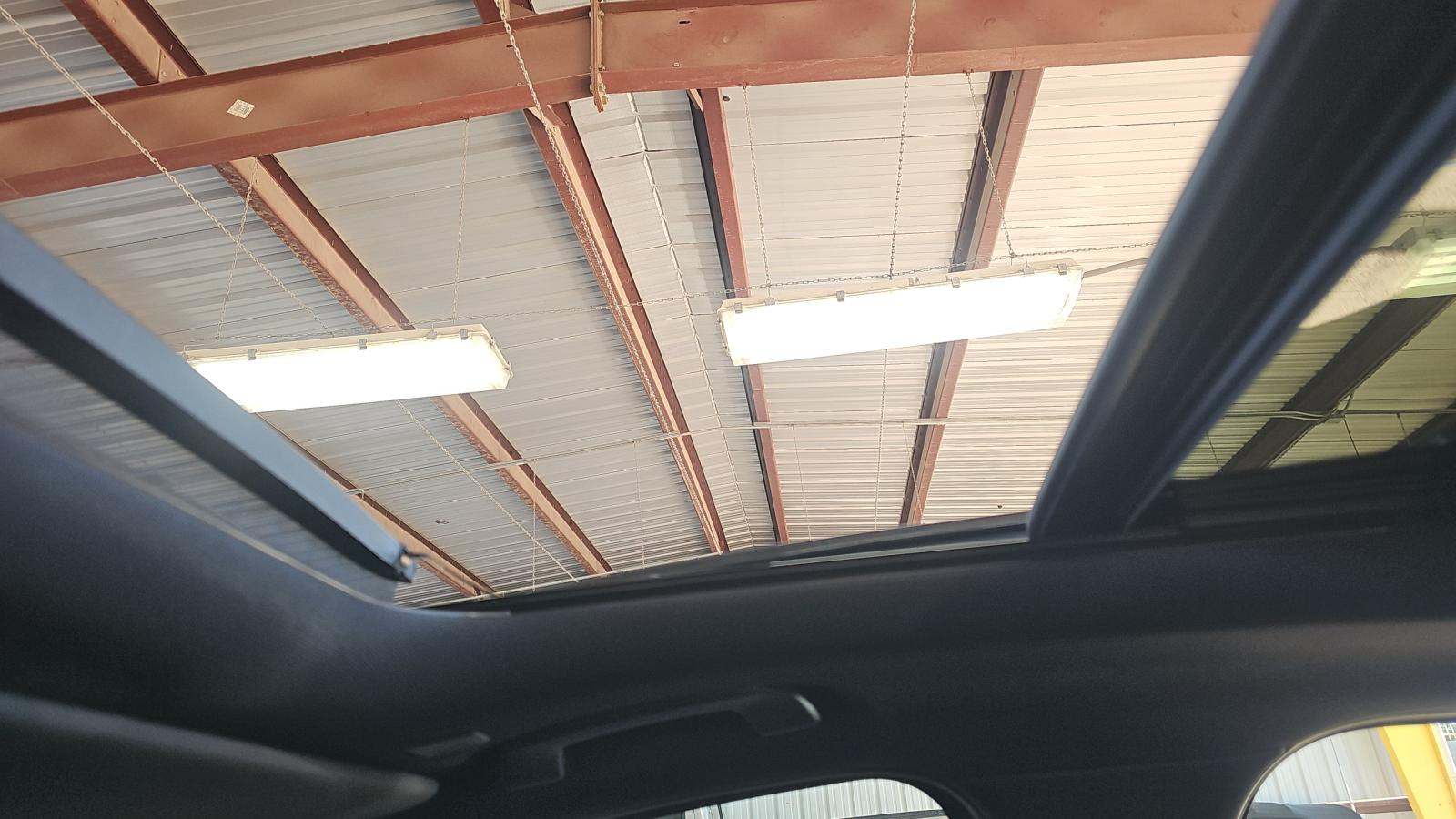 2025 BMW 3 Series 330i xDrive AWD