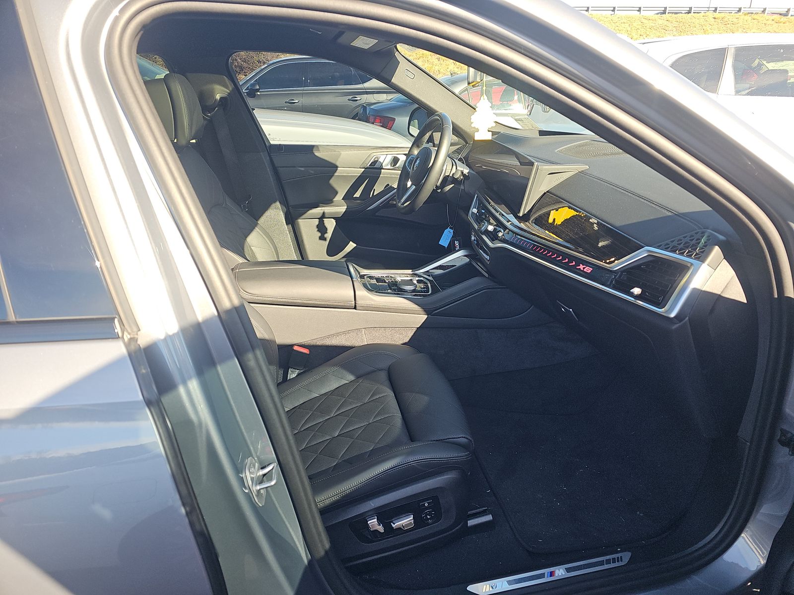 2025 BMW X6 xDrive40i AWD