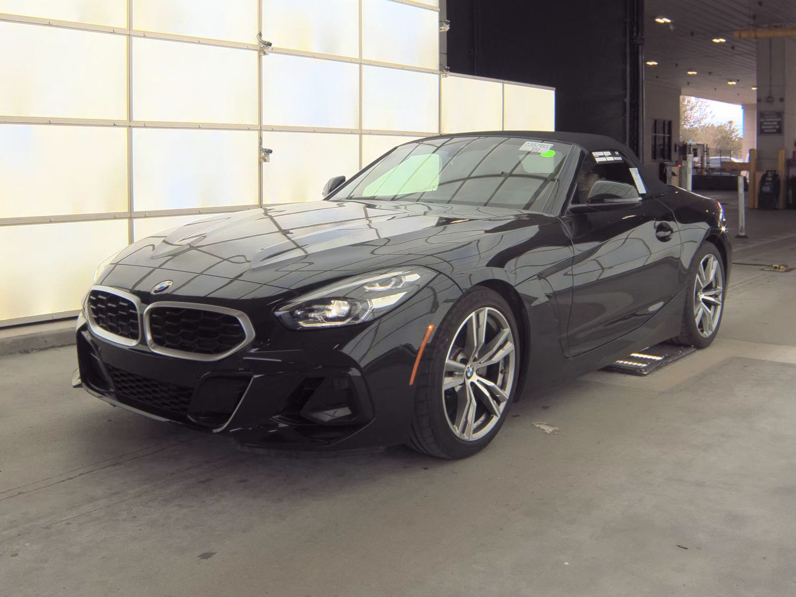 2025 BMW Z4 sDrive30i RWD