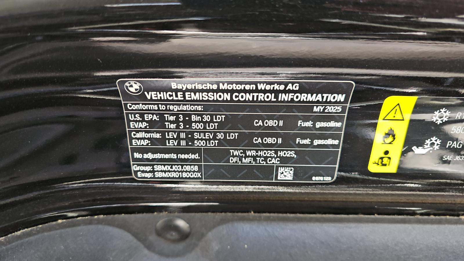 2025 BMW X6 xDrive40i AWD