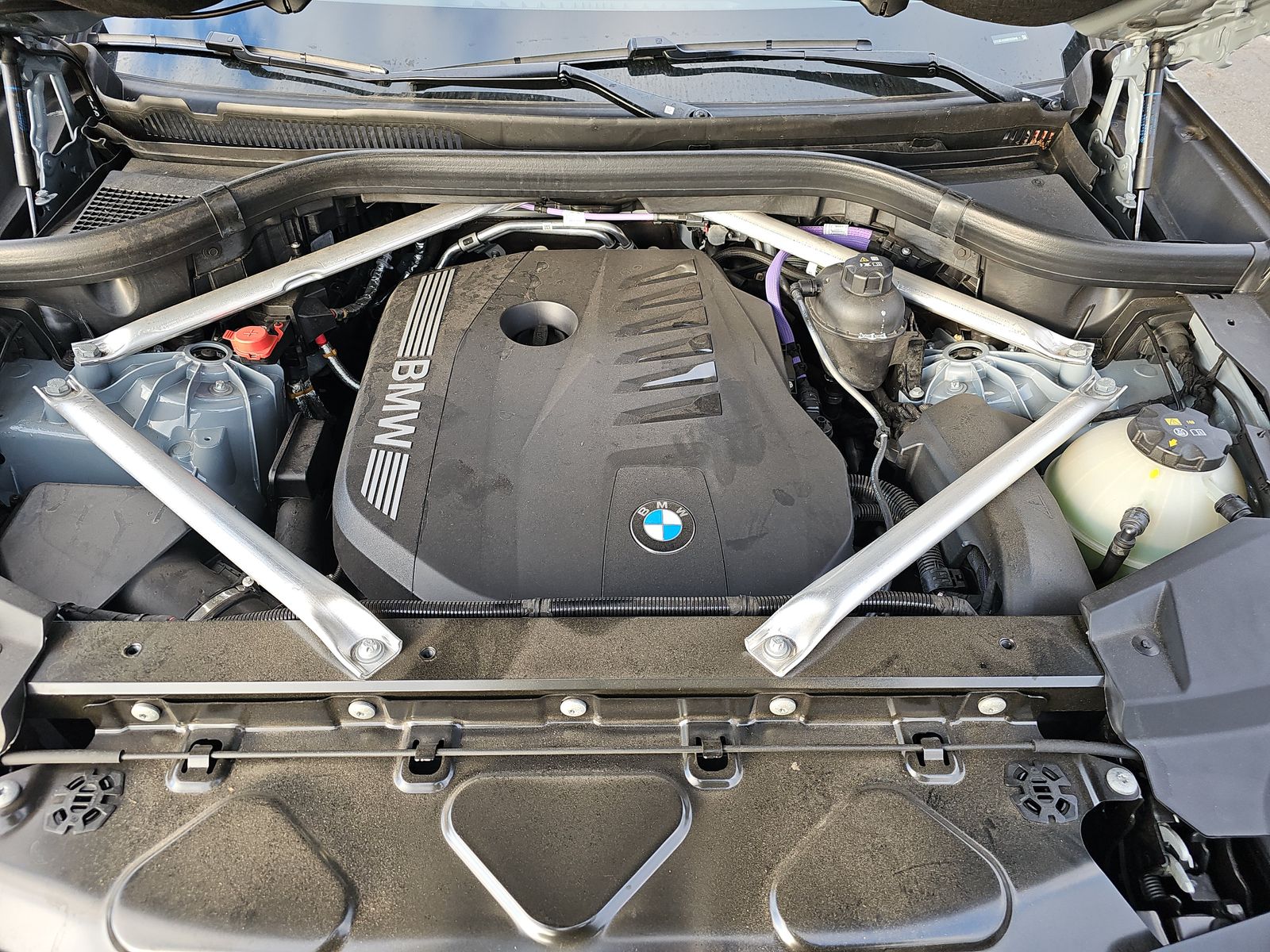 2025 BMW X5 xDrive40i AWD