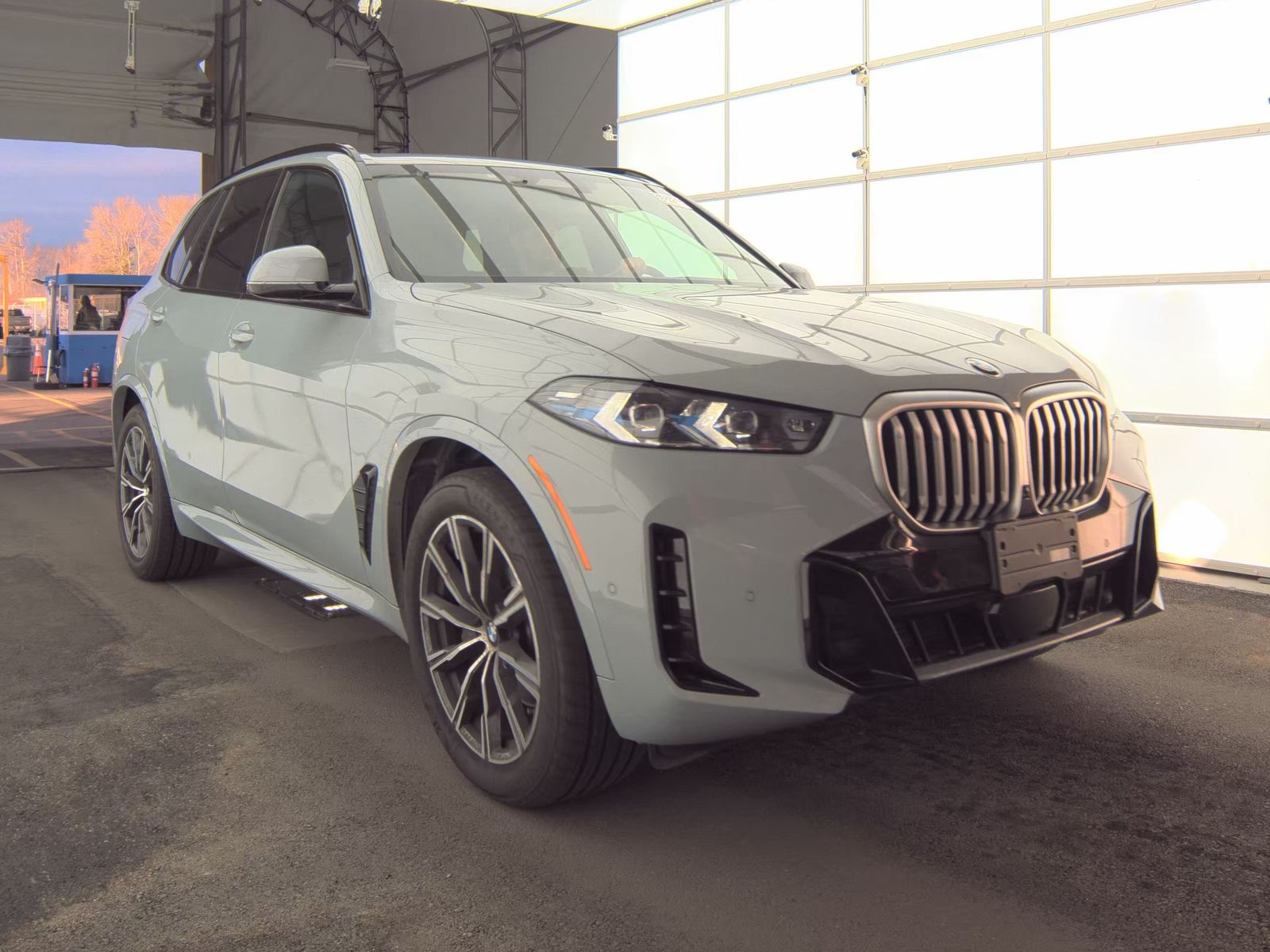 2025 BMW X5 xDrive40i AWD