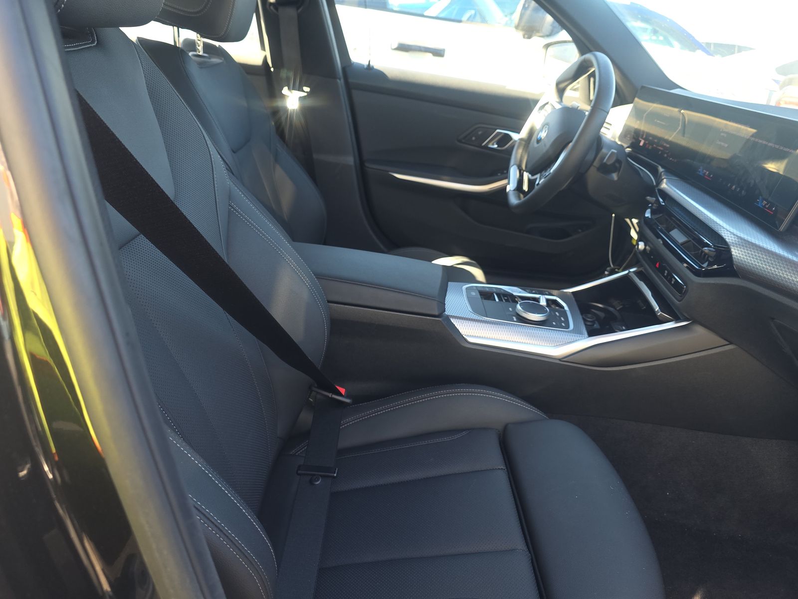 2025 BMW 3 Series 330i xDrive AWD