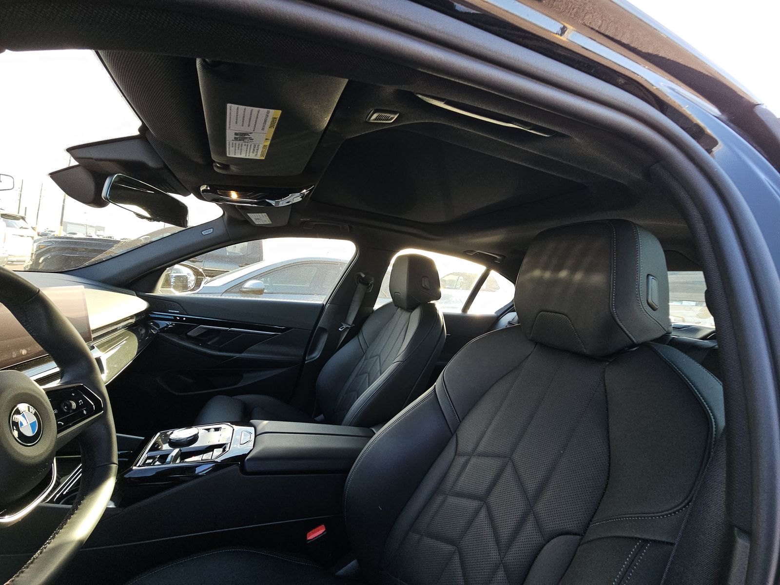 2025 BMW 5 Series 530i RWD