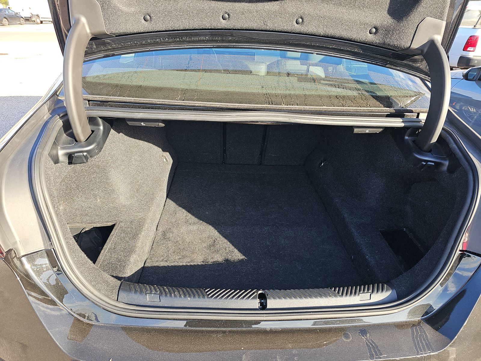 2025 BMW 5 Series 530i RWD