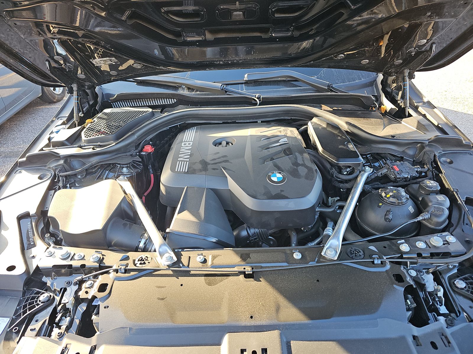 2025 BMW 5 Series 530i RWD