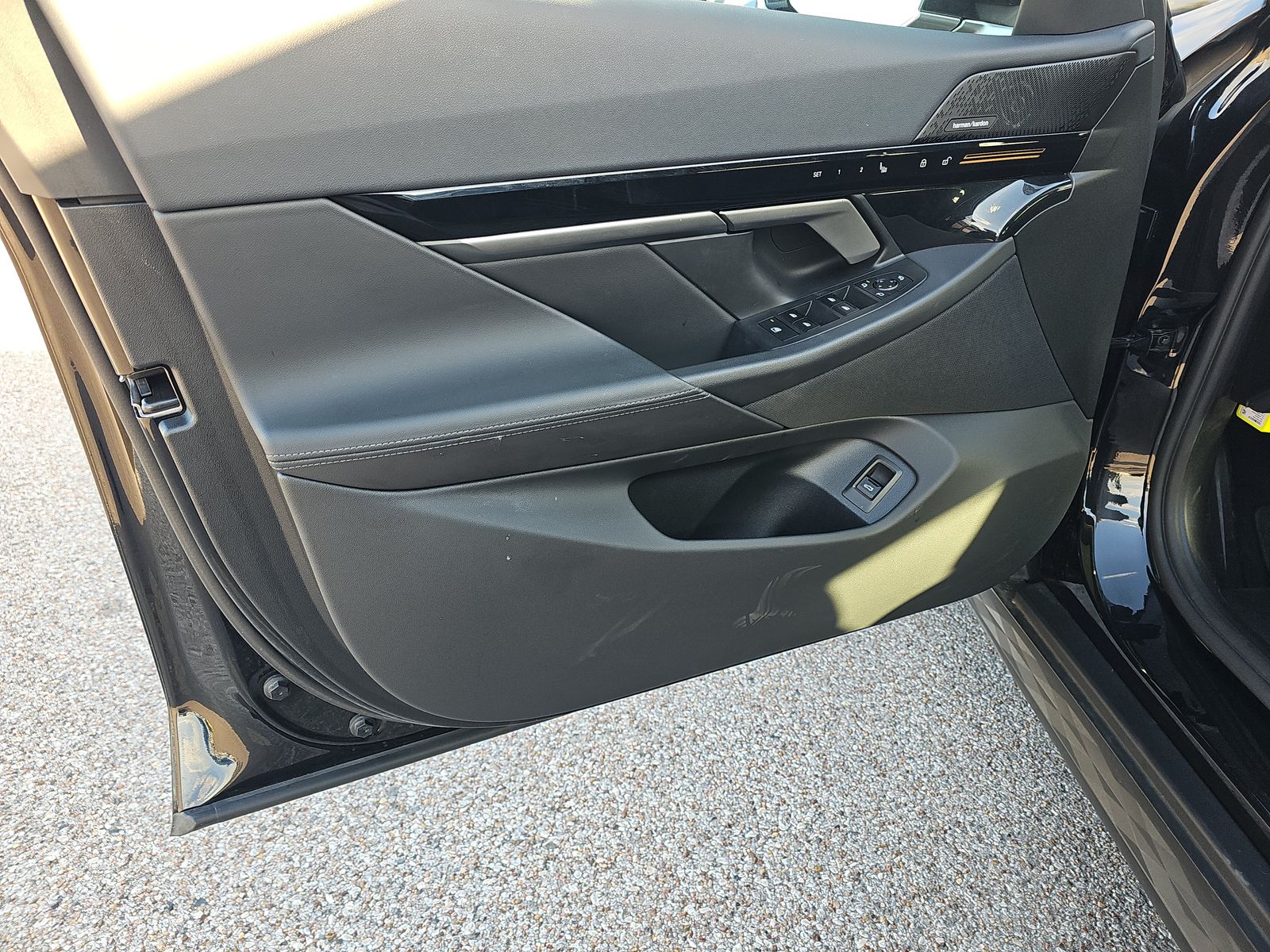 2025 BMW 5 Series 530i RWD