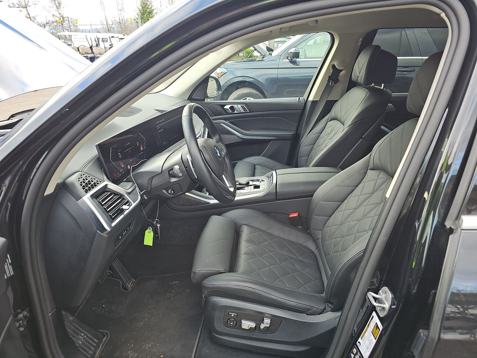 2025 BMW X7 xDrive40i AWD