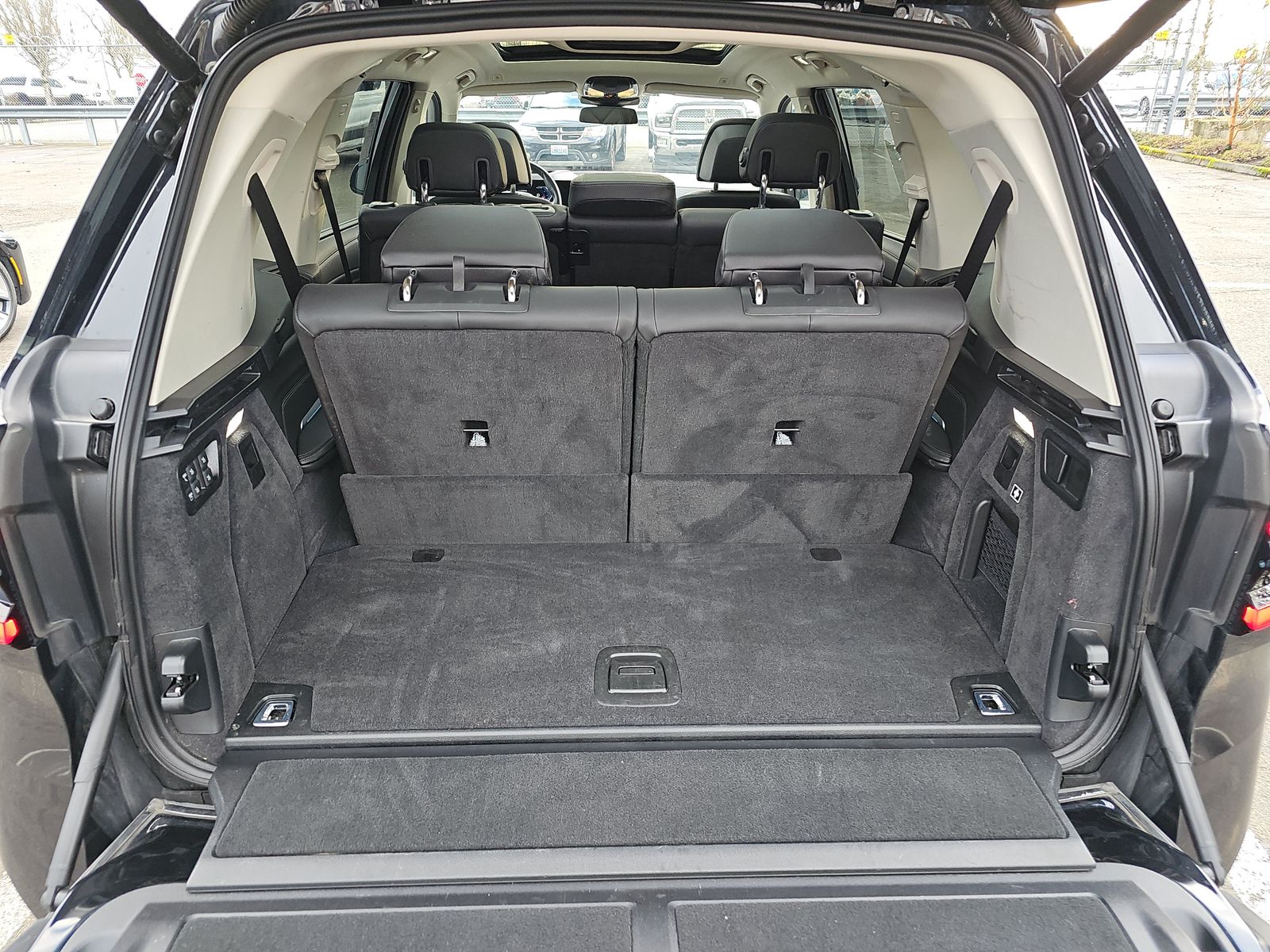 2025 BMW X7 xDrive40i AWD