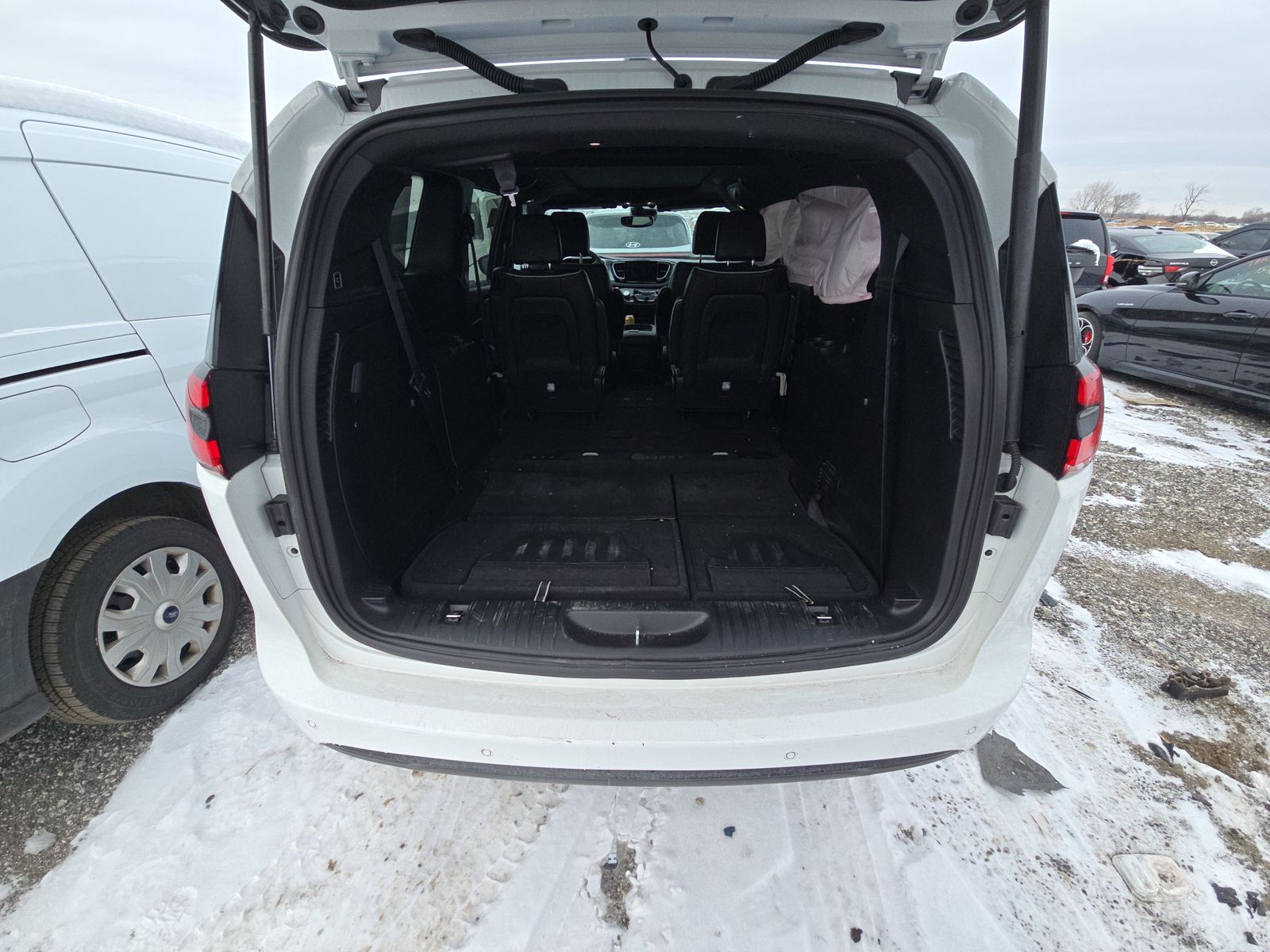 2025 Chrysler Pacifica Limited FWD