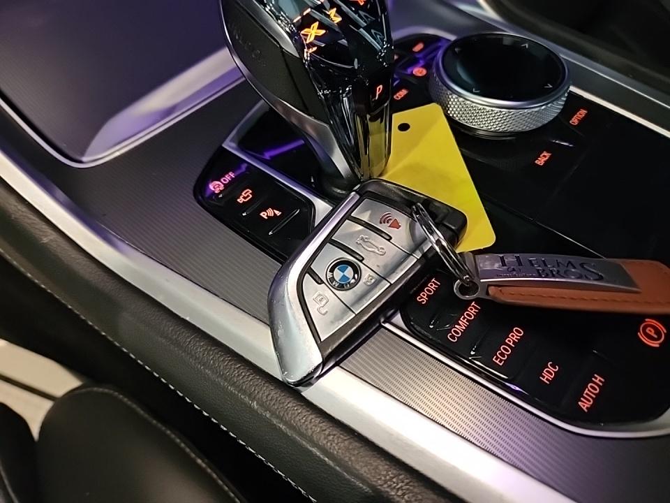 2022 BMW X6 xDrive40i AWD