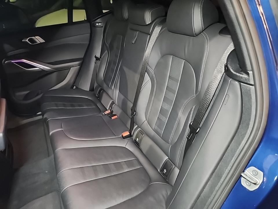 2022 BMW X6 xDrive40i AWD