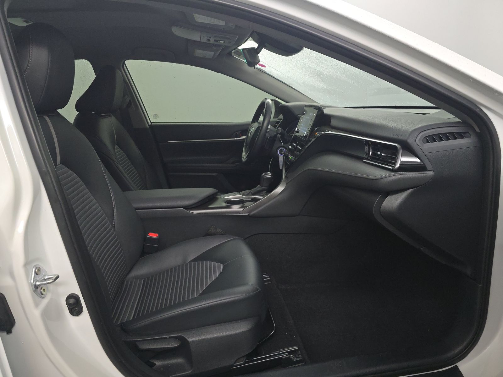 2024 Toyota Camry SE FWD