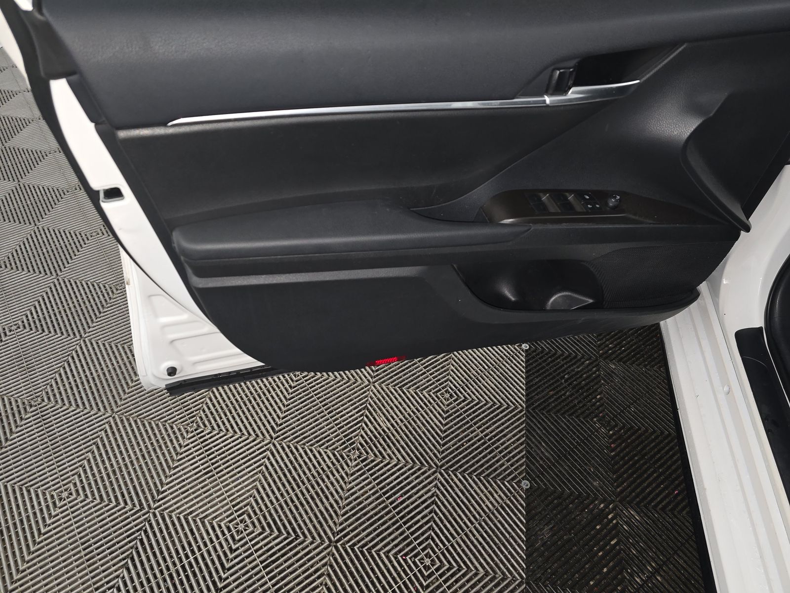 2024 Toyota Camry SE FWD