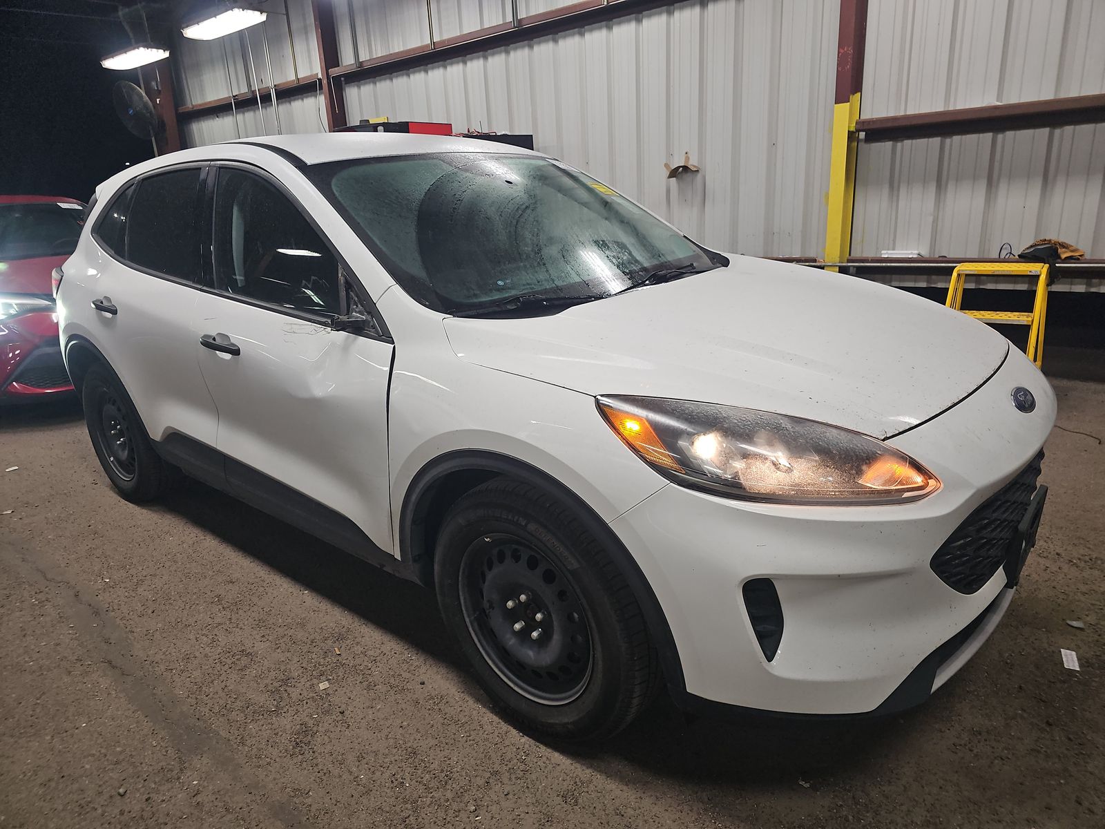FORD ESCAPE - 4