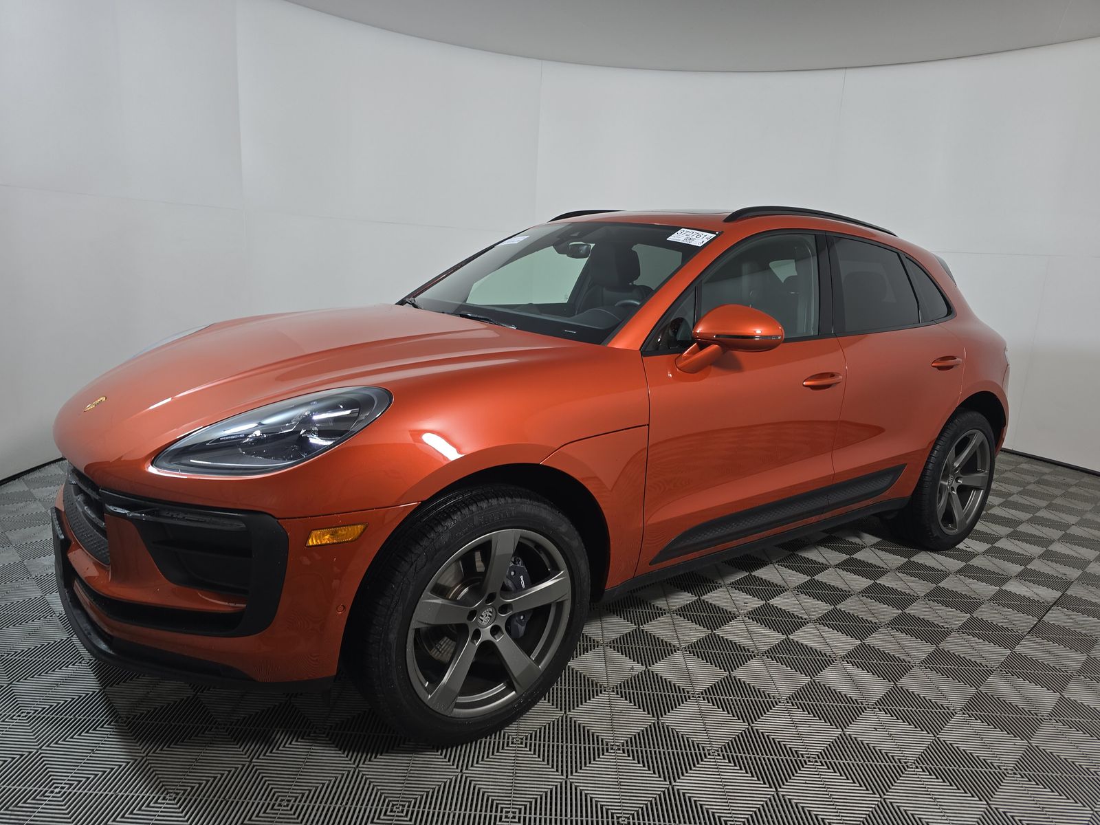 2025 Porsche Macan Base AWD