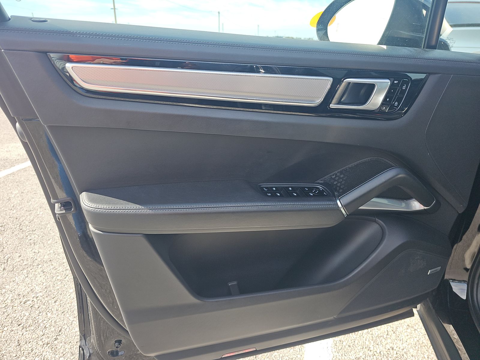 2021 Porsche Cayenne E-Hybrid Turbo S AWD