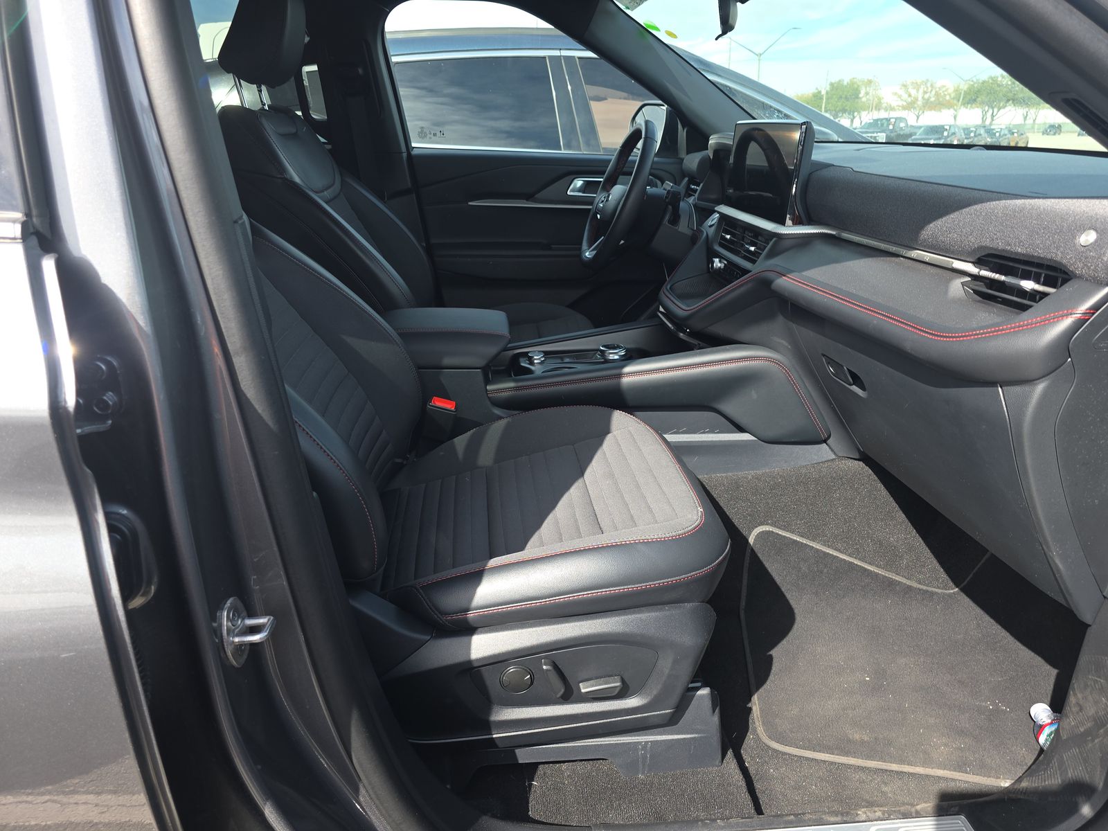 2025 Ford Explorer ST-Line AWD