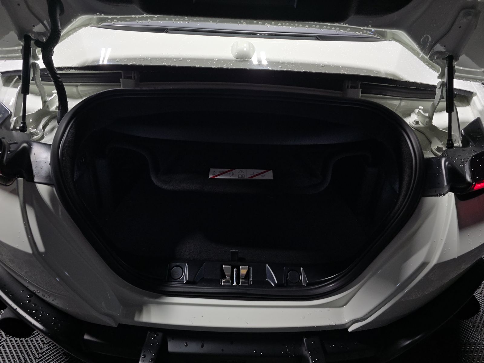 2024 Ferrari Roma Base RWD