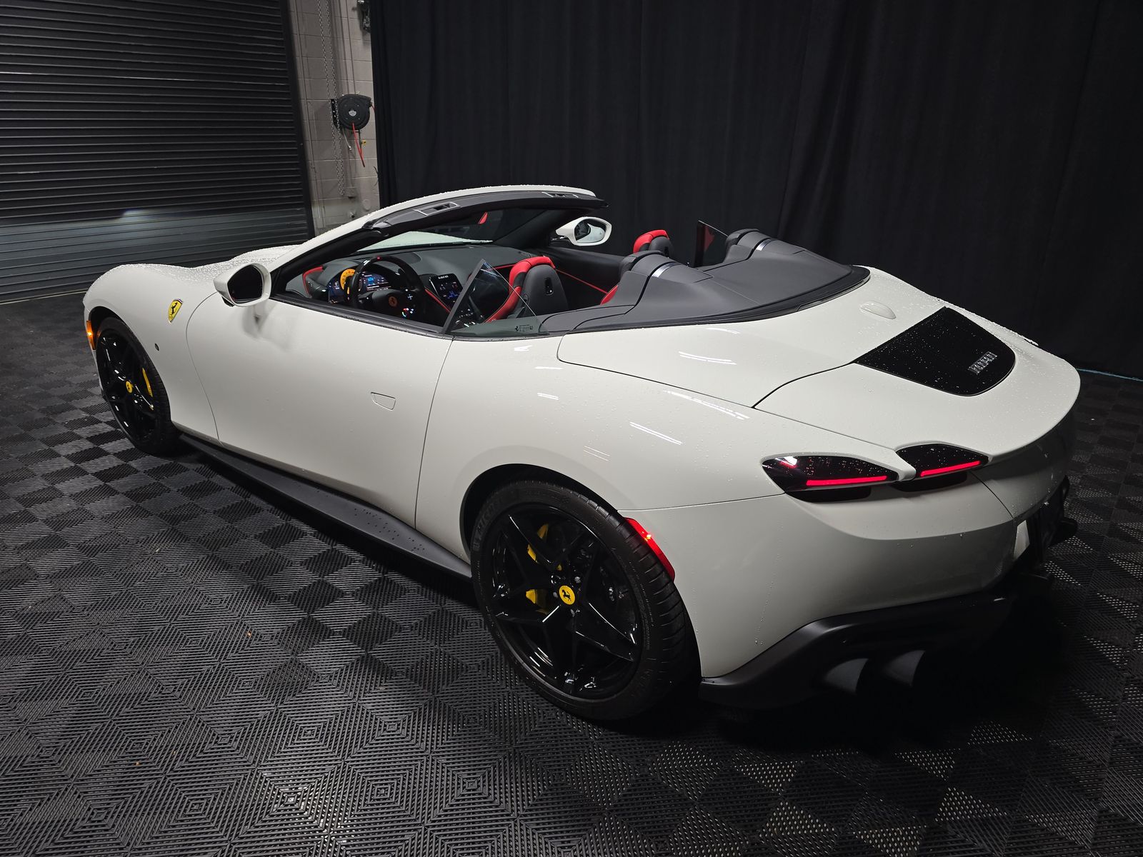 2024 Ferrari Roma Base RWD