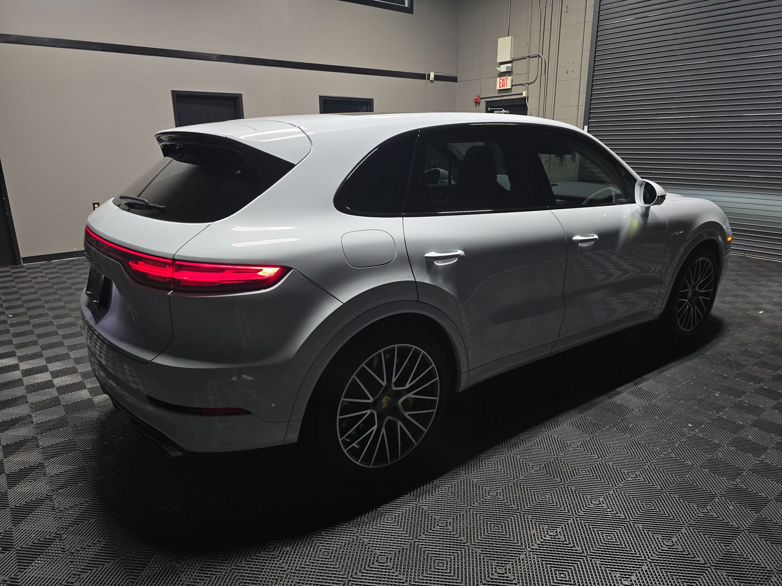 2023 Porsche Cayenne E-Hybrid Turbo S AWD