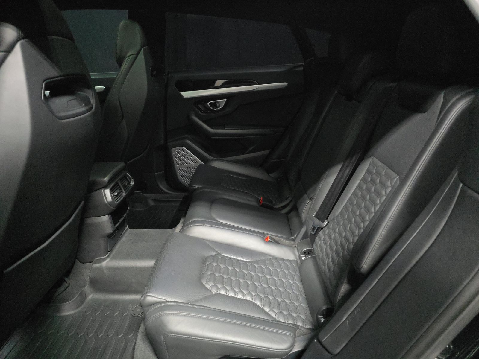 2019 Lamborghini Urus Base AWD