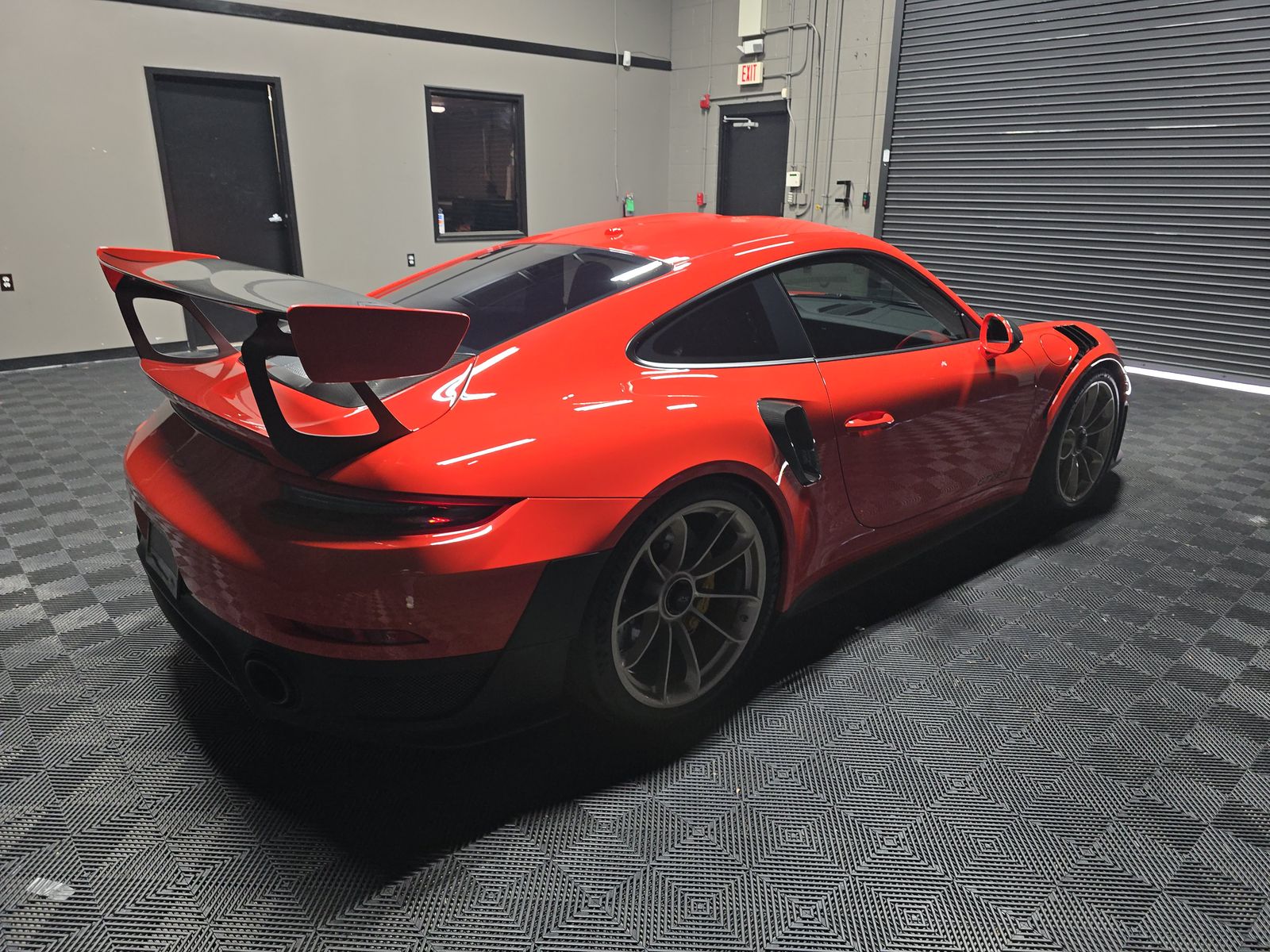 2018 Porsche 911 GT2 RS RWD