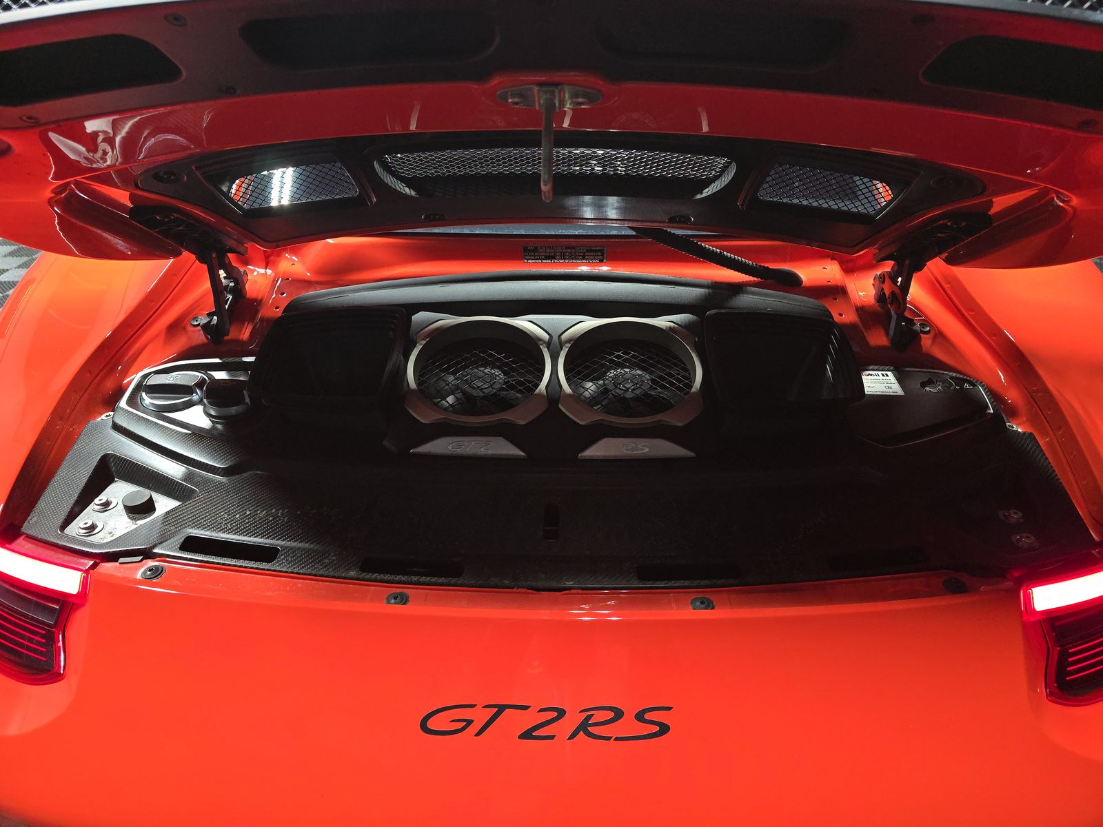 2018 Porsche 911 GT2 RS RWD