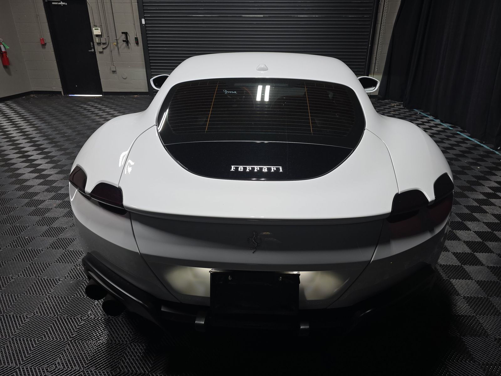 2022 Ferrari Roma Base RWD