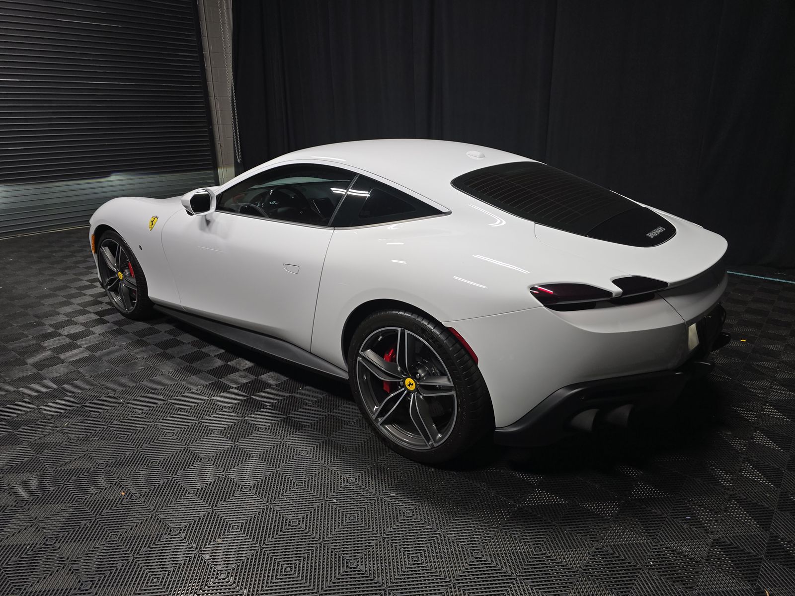 2022 Ferrari Roma Base RWD