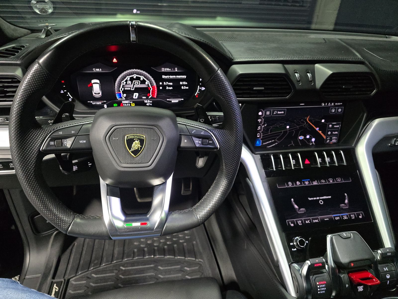 2019 Lamborghini Urus Base AWD