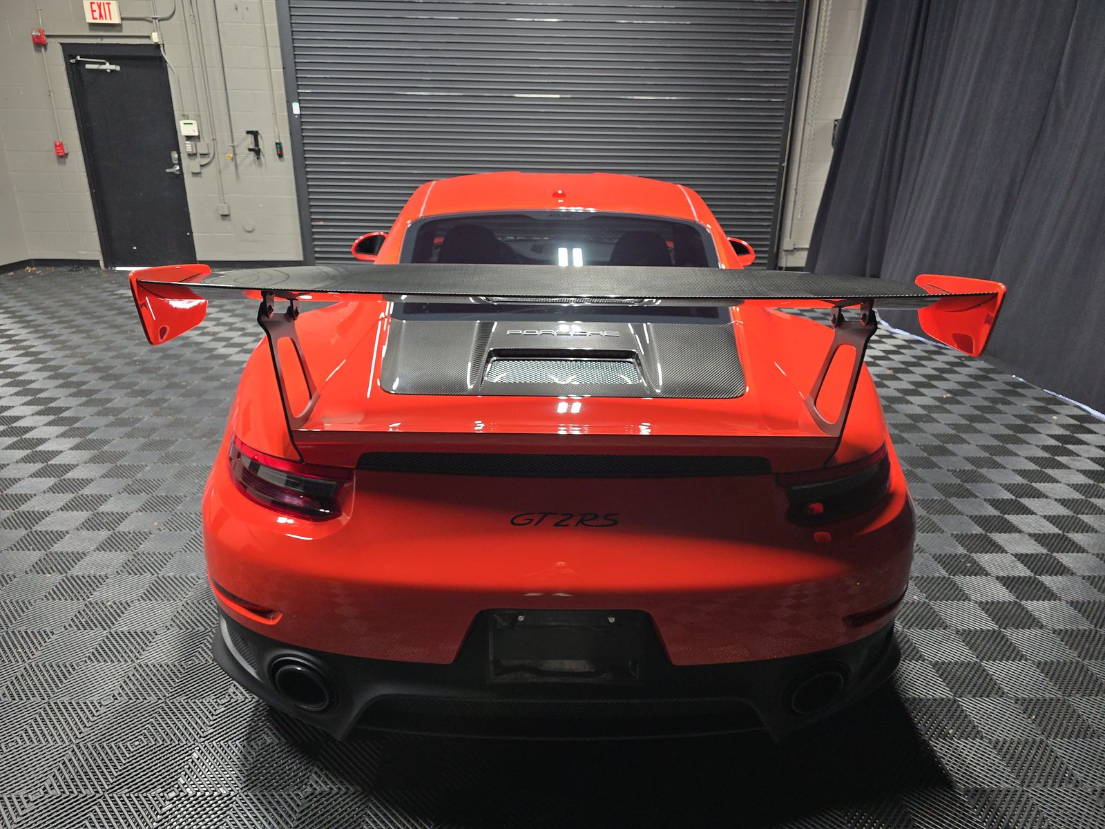 2018 Porsche 911 GT2 RS RWD