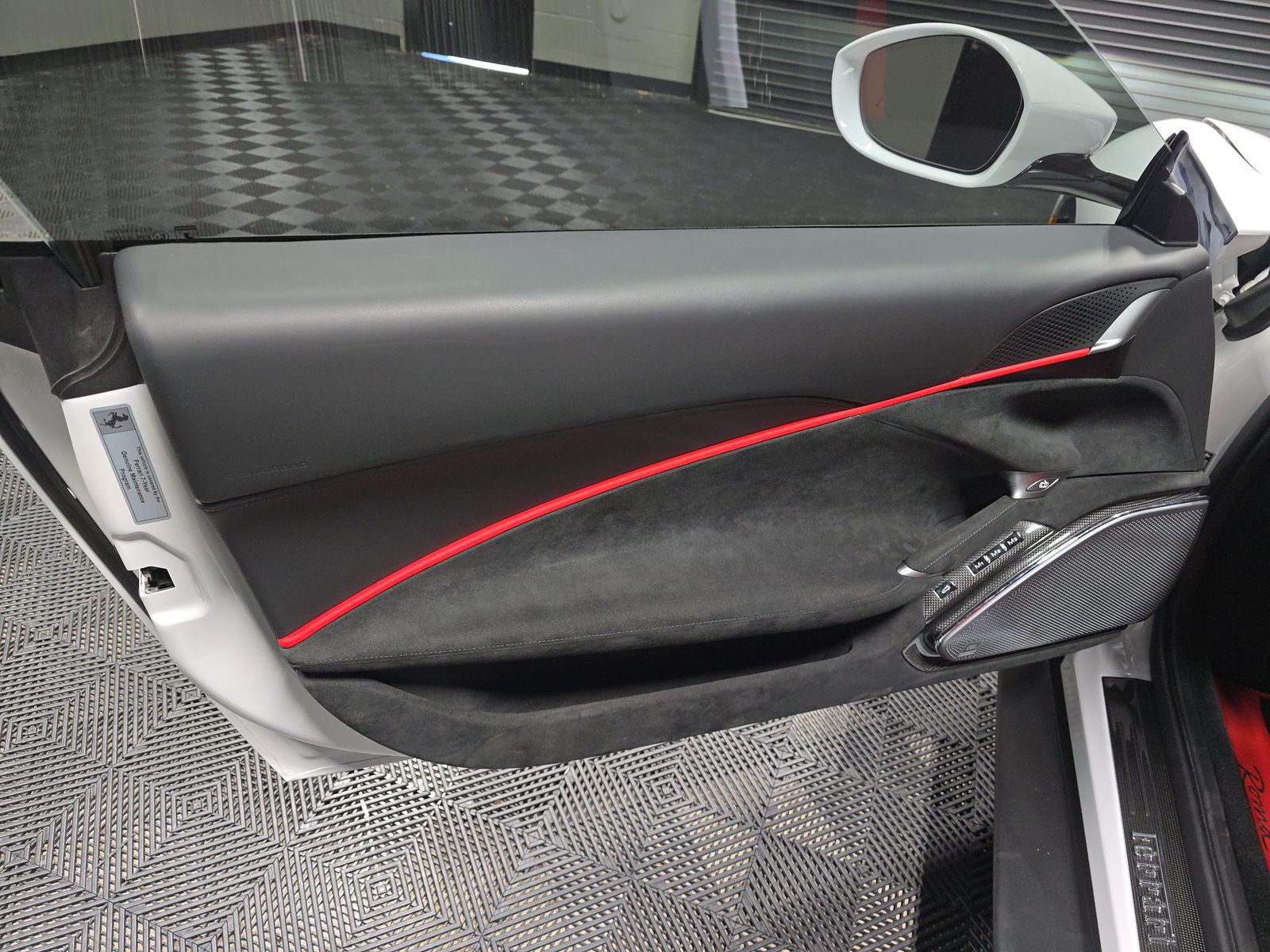 2022 Ferrari Roma Base RWD