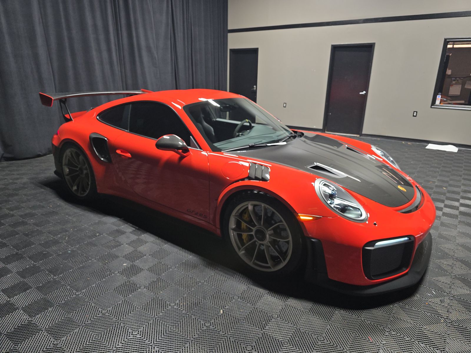 2018 Porsche 911 GT2 RS RWD