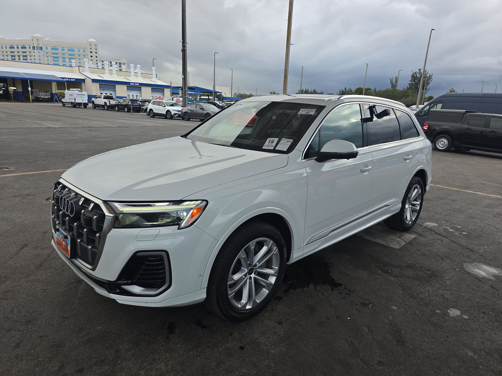 2025 Audi Q7 Premium Plus AWD