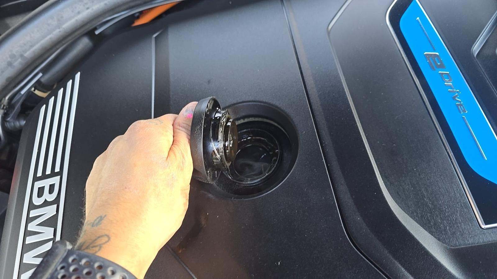 2022 BMW 3 Series 330e RWD