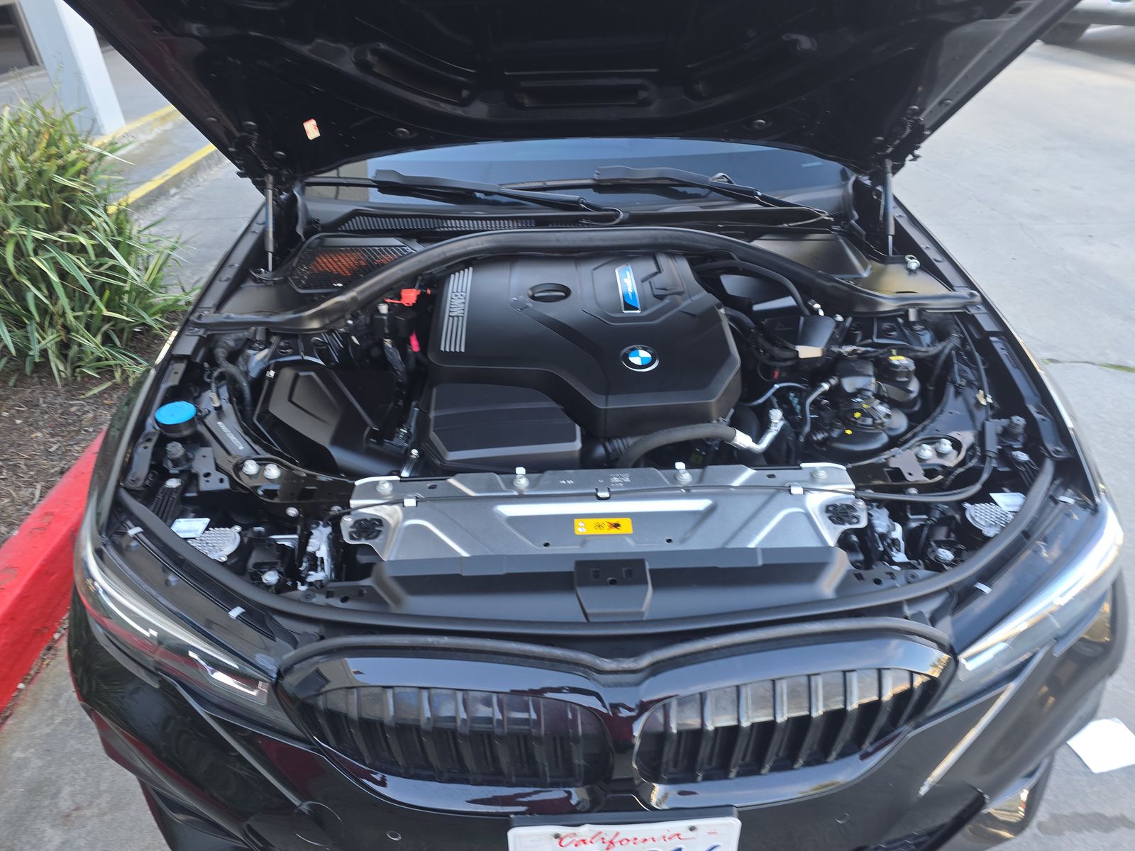 2022 BMW 3 Series 330e RWD