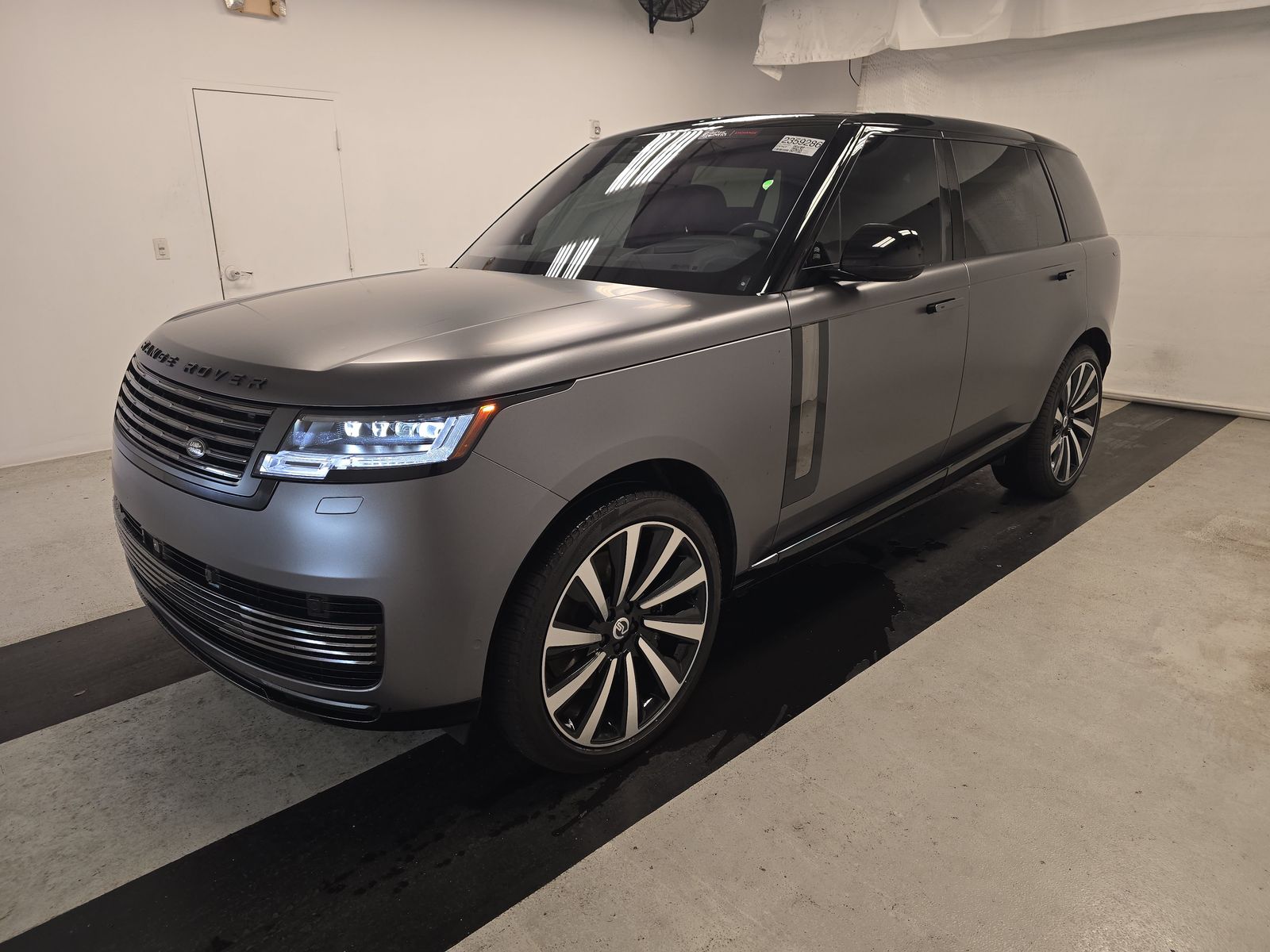 2023 Land Rover Range Rover SV LWB AWD