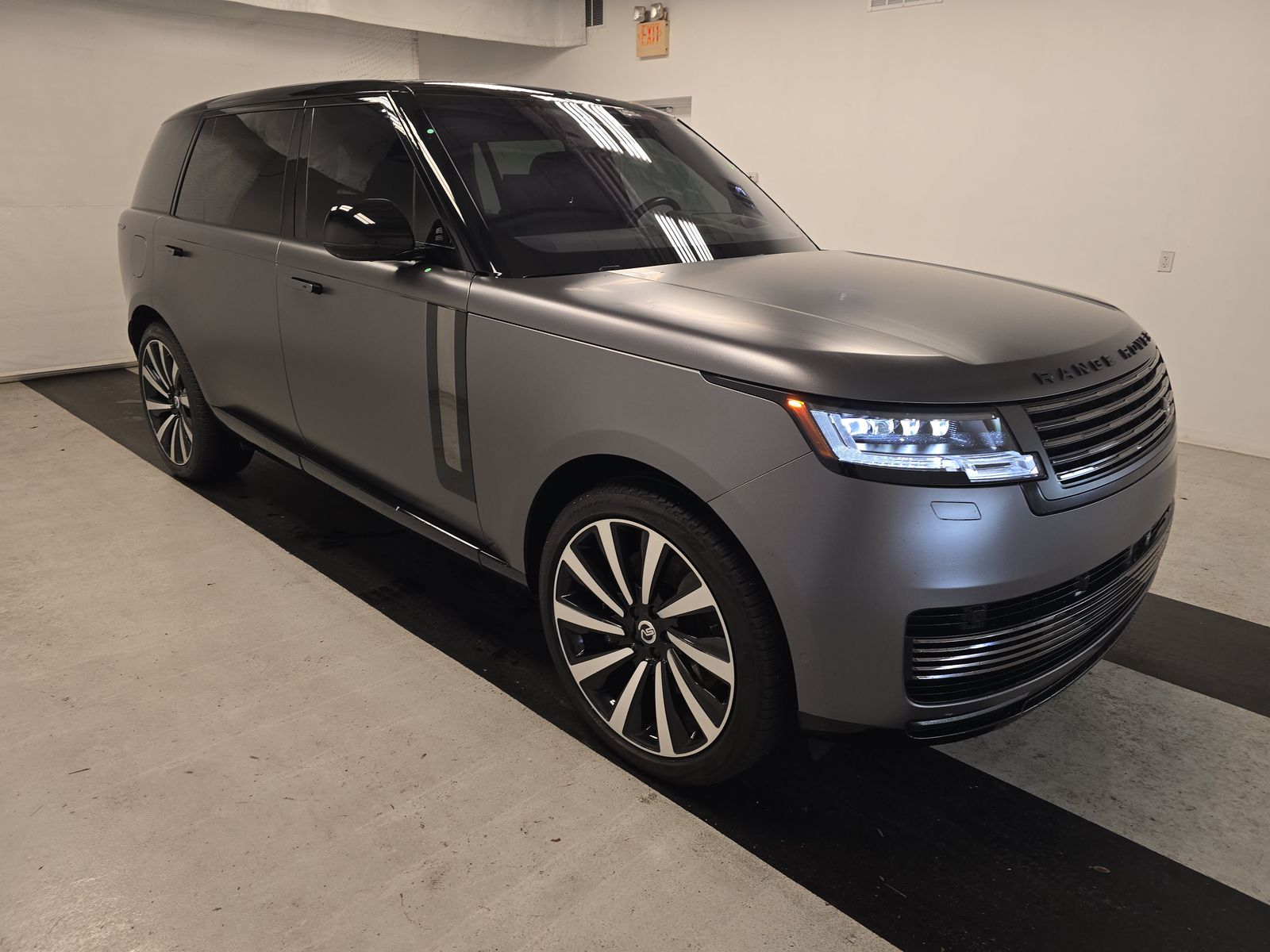 2023 Land Rover Range Rover SV LWB AWD