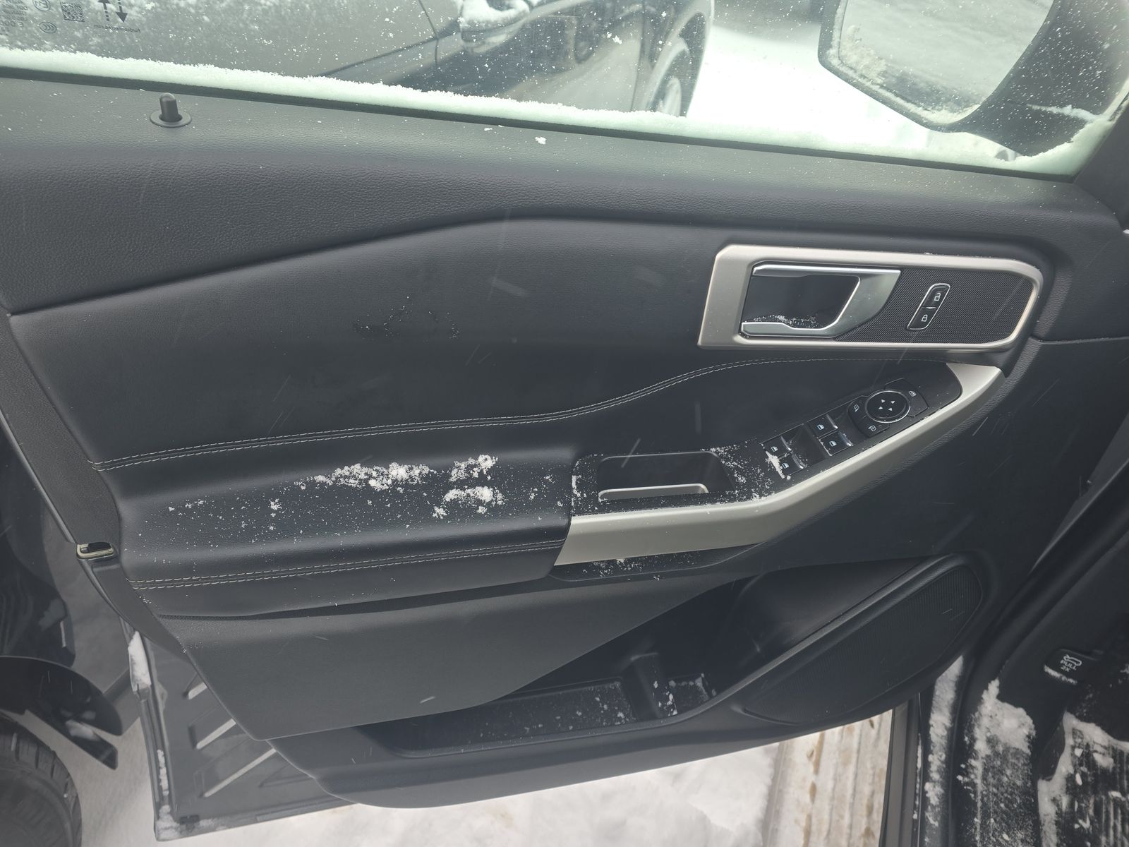 2023 Ford Explorer XLT AWD