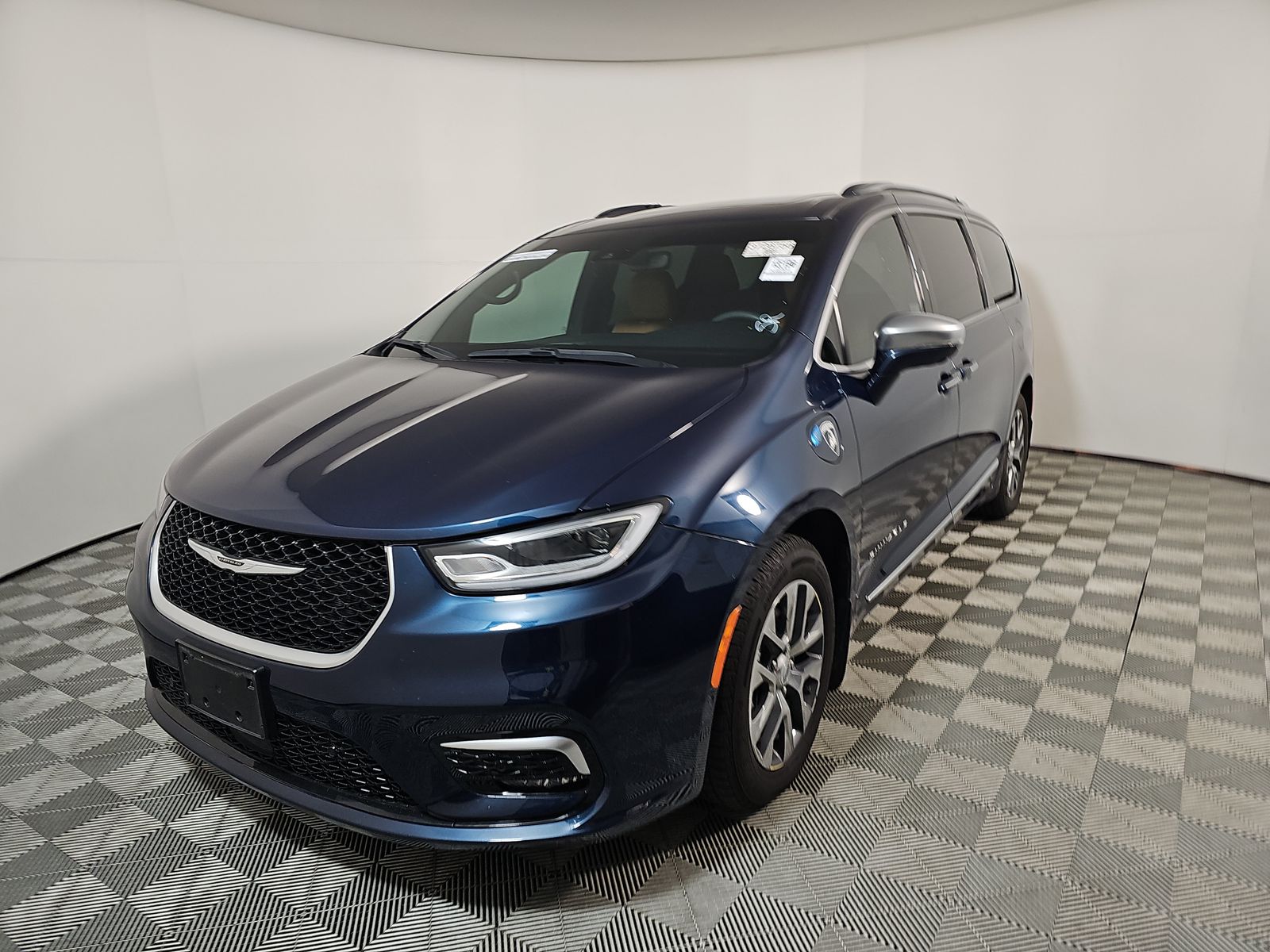 2022 Chrysler Pacifica Hybrid Pinnacle FWD